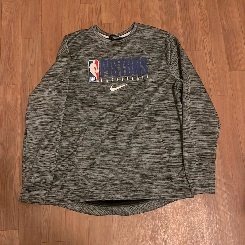Nike Detroit Pistons practice crewneck sweatshirt